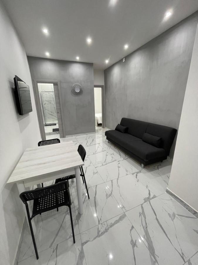 Rosa Room Luxury Suite نابولي المظهر الخارجي الصورة