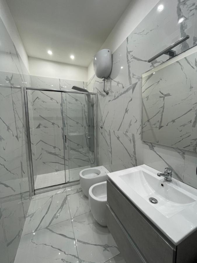 Rosa Room Luxury Suite نابولي المظهر الخارجي الصورة